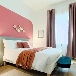 https://residenza-bacco.hotelinveneto.com