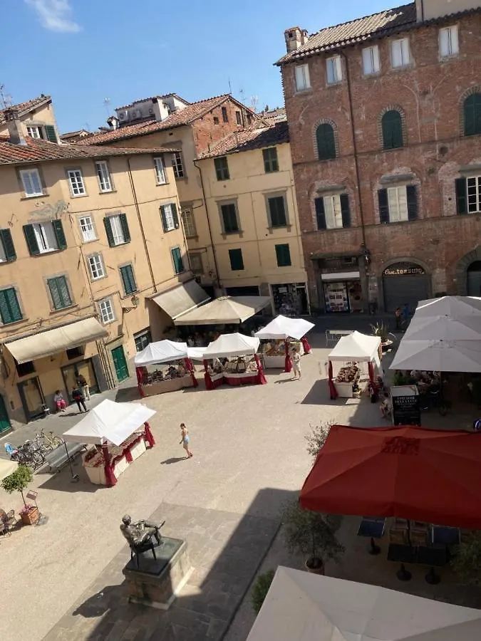 Puccini'S Home, Elegant Apartment In Piazza Puccini Lucca