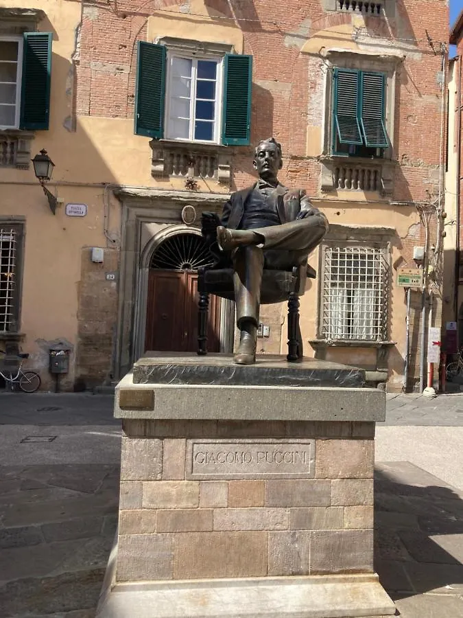 Puccini'S Home, Elegant Apartment In Piazza Puccini Lucca