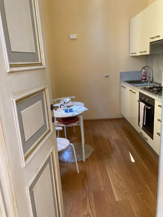 לוקה Puccini'S Home, Elegant Apartment In Piazza Puccini 0*,